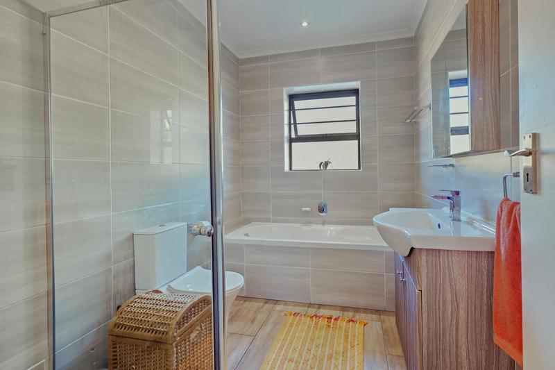 3 Bedroom Property for Sale in Walmer Downs Eastern Cape